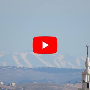 شاهد فيديو مدهش.. صفاء الأجواء يؤدي لظهور جبل الشيخ من شرق العاصمة الأردنية عمان