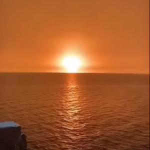 بالفيديو | كضربة نووية .. شاهد لحظة الرعب التي عاشها سكان اذربيجان لحظة انفجار بركان بحر قزوين