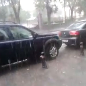 بالفيديو: قتلى ومفقودين في تركيا جراء موجة الامطار العارمة