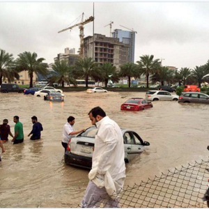 أمطار الخير تنهمر بغزارة على الرياض في اليوم الثاني من غامرة 