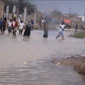 أمطار الساعات الأولى لإعصار شابالا تُغرق أجزاء من جزيرة سقطرى اليمينة 