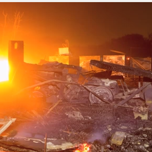 بالفيديو: استمرار حرائق الغابات في واشنطن والرياح تعرقل جهود المكافحة