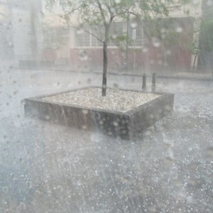 تساقط بردي كثيف على مدينة الزلفي