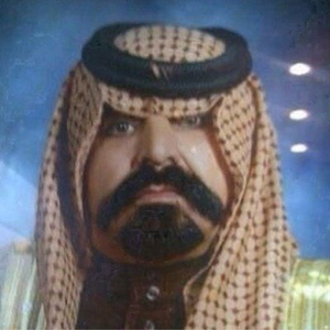 آلِّخِّبٍّيِّرِ وآلِّمِّحَّلِّلِّ 