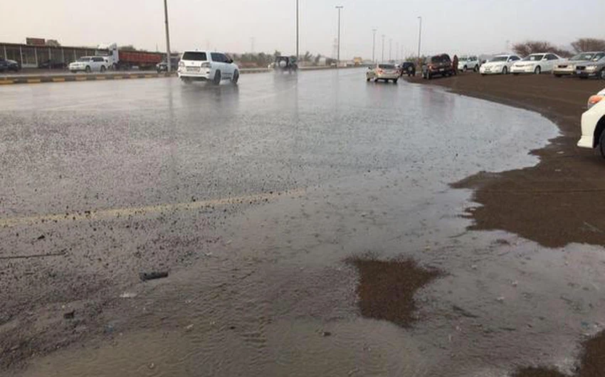 أمطار الخير على المنامة التابعه لامارة عجمان