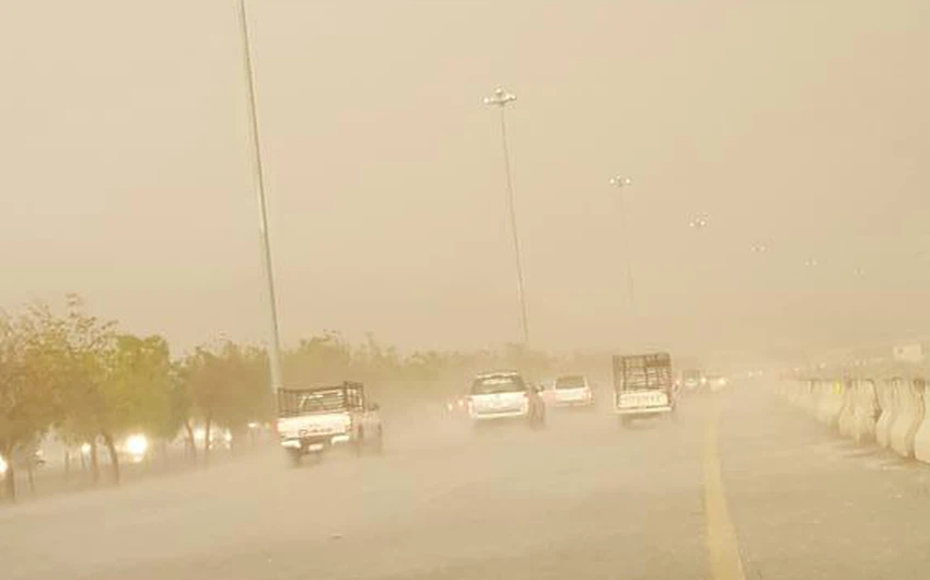 أمطار غزيرة جدا بعد العابدية باتجاه الهدا  مكة المكرمة. عبر: خالد اللحياني