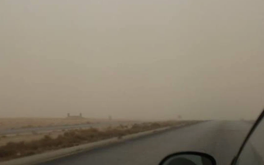 بالصور: الغبار يغطي سماء المملكة