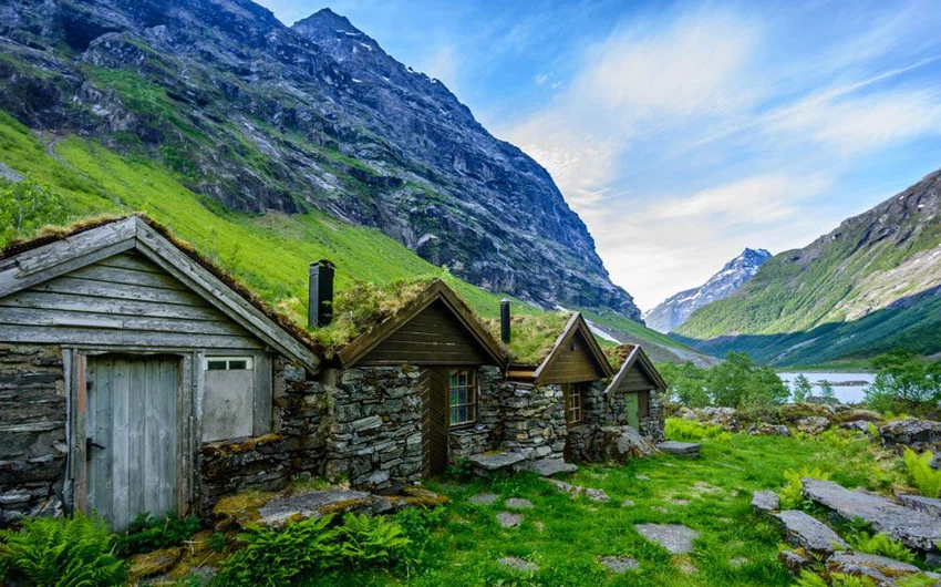 النرويج والسياحة بين الجبال والمضايق البديعة