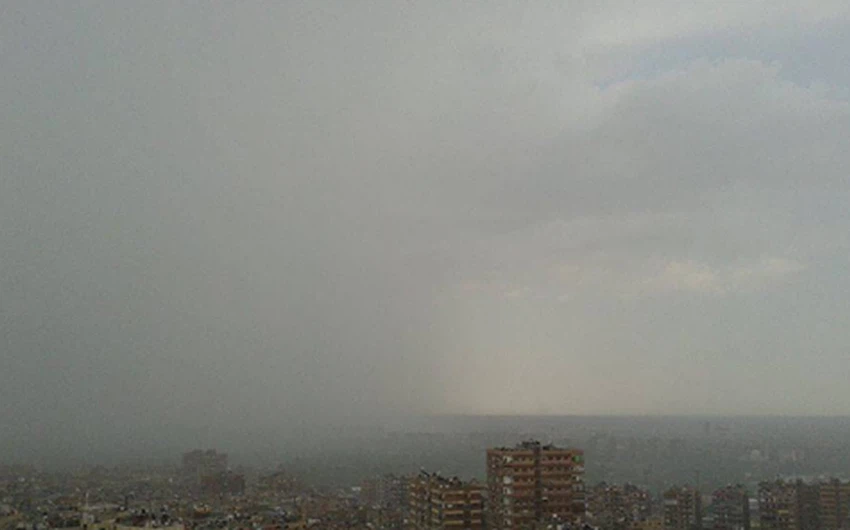 بالصور : في عزّ الصيف .. أمطار طوفانية تُغرِق شوارع دمشق بعد ظهر اليوم .. 
