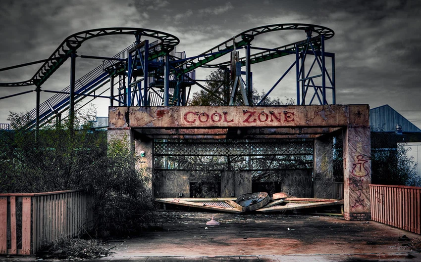 7 terrifying places.. Can you visit them?