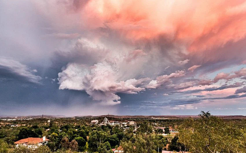 صور مُذهلة للظواهر المناخية في أستراليا !