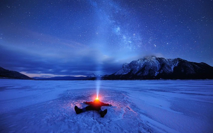 مصور محترف يلتقط صوراً رائعة لمجرة درب التبانه 
