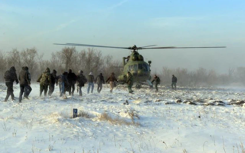 الجيش الصربي يقوم بعمليات الإنقاذ