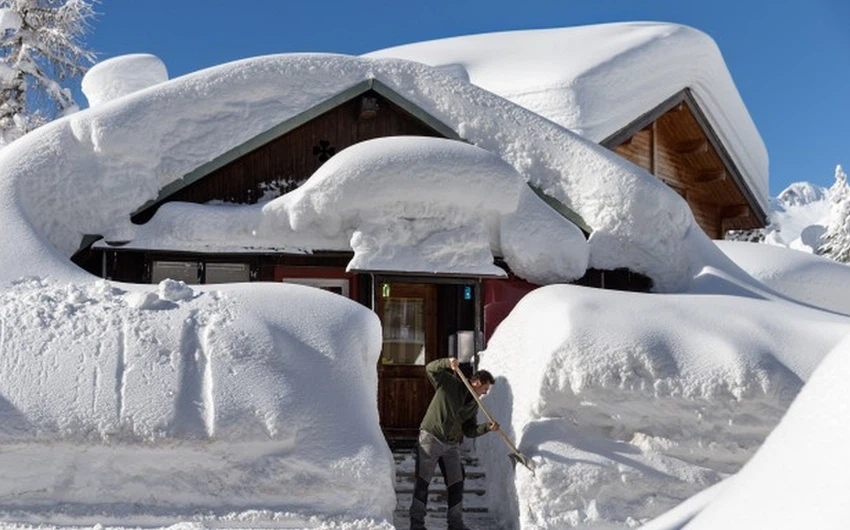 وصل ارتفاع الثلج في ليفينال لونك على ارتفاع 1800 متر إلى 557 سنتيمتراً 