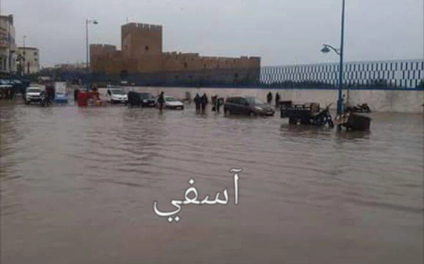 بالصور .. الفيضانات في شوارع المدن المغربية بعد الأمطار الغزيرة