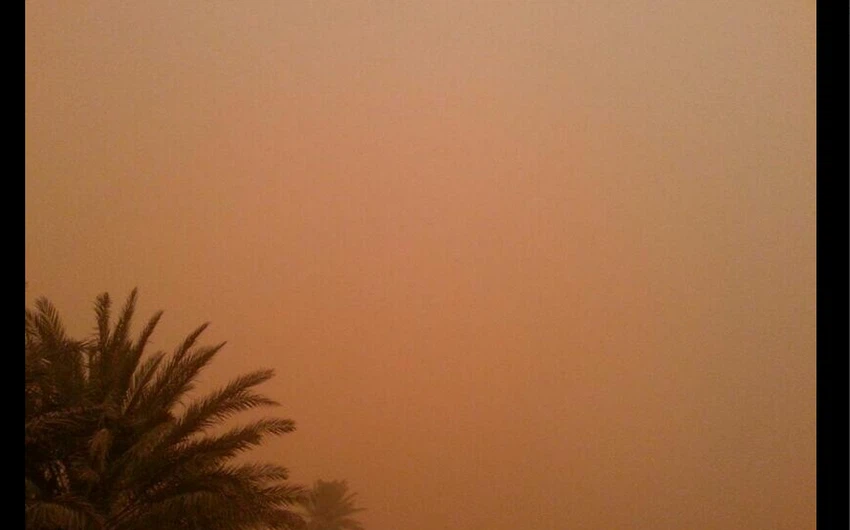 بالصور .. غبار كثيف في منطقة حائل يقلب النهار لليل 