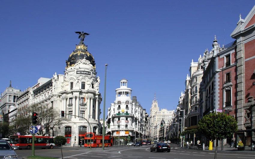 السياحة في اسبانيا... جولة في أهم مدنها