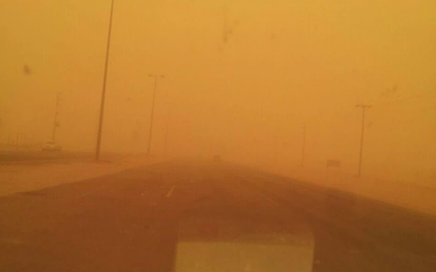 صورة ملتقطة من أحد المواطنين تُظهر كثافة الغبار 