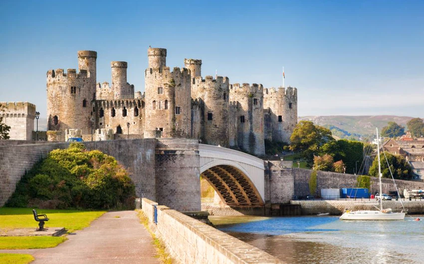 Pictures: 10 tourist cities you can visit in Wales