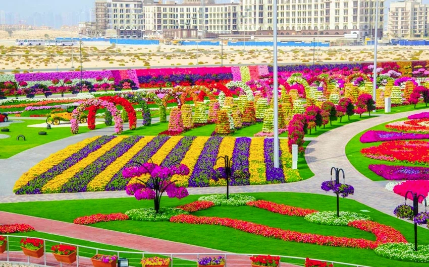 بالصور : حديقة معجزة دبي من اجمل الاماكن التي يمكن زيارتها في عيد الأضحى