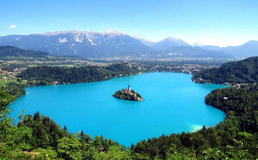 15 صورة ستدفعك لزيارة بحيرة بليد في سلوفينيا