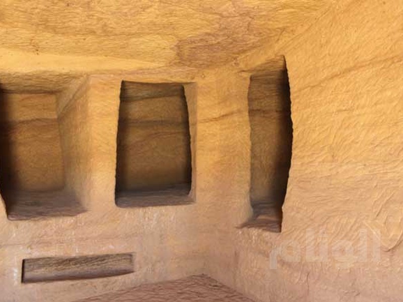 بالصور مدائن صالح آثار شامخة على الأراضي الس عودية طقس العرب