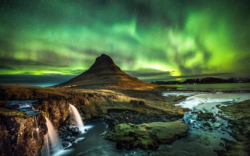 30 amazing photos and 10 amazing waterfalls in Iceland