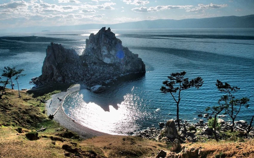 بحيرة بايكال في قلب سيبيريا.. لمحبي التفرد والمغامرة فقط