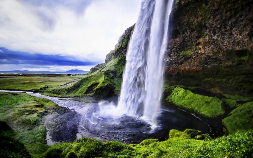 Scenes from Iceland will make you think about visiting it soon