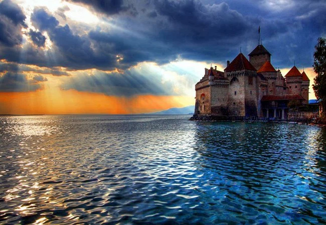 بالصور : شاهد أربع أجمل بحيرات في اوروبا