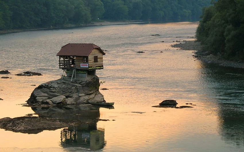 In pictures: Learn the story of the lonely house