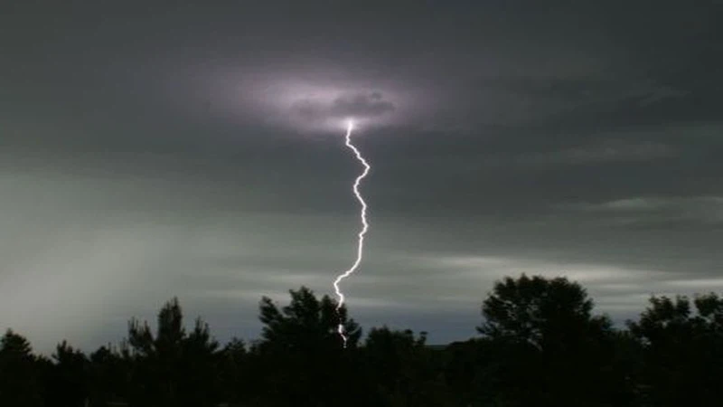 قطر: هل يتجدد نشاط السحب الرعدية الساعات القادمة؟
2025-09-05 قطر: هل يتجدد نشاط السحب الرعدية الساعات القادمة؟
2025-09-05