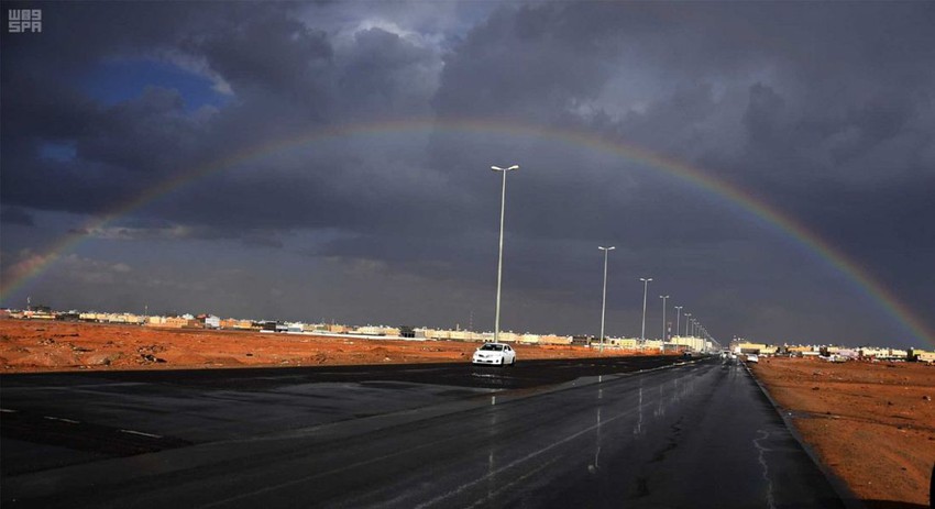 السعودية تقلبات جوية وامطار رعدية في تبوك والجوف والحدود الشمالية وحائل الإثنين والثلاثاء طقس العرب