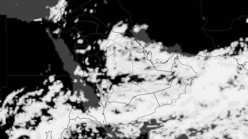 السعودية | انتشار للغيوم على ارتفاعات مختلفة يوم الجمعة وزخات أمطار في العديد من المناطق