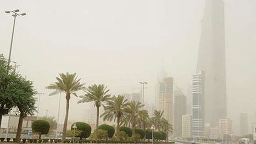Kuwait | Hot and dusty weather in many areas on Wednesday