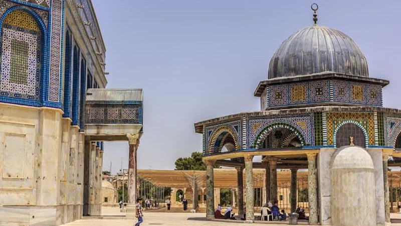 القدس الشريف كتلة هوائية لطيفة الحرارة تؤثر على البلاد خلال الأسبوع الأول من الشهر الفضيل