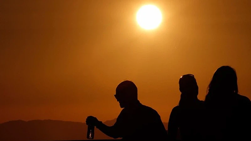 غزة تستنجد مع اقتراب الصيف… حرارة مرتفعة وأوضاع إنسانية صعبة | عرب تايم غزة تستنجد مع اقتراب الصيف… حرارة مرتفعة وأوضاع إنسانية صعبة | عرب تايم