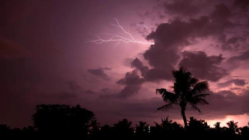 الأغوار والعقبة والمناطق الجنوبية: أمطار رعدية قد تكون غزيرة تستوجب الانتباه من تشكل السيول بعد ظهر الغد | عرب تايم الأغوار والعقبة والمناطق الجنوبية: أمطار رعدية قد تكون غزيرة تستوجب الانتباه من تشكل السيول بعد ظهر الغد | عرب تايم