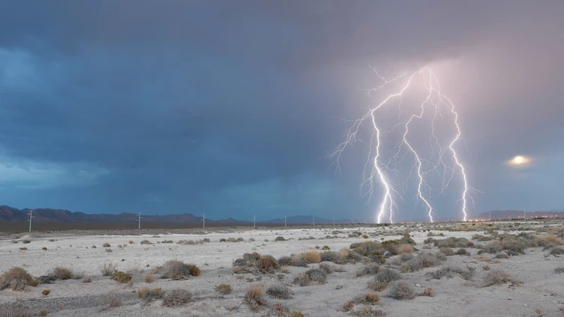 اضطرابات جوية على جازان.. لماذا تكون السحب الرعدية أكثر شدة على هذه المنطقة | عرب تايم اضطرابات جوية على جازان.. لماذا تكون السحب الرعدية أكثر شدة على هذه المنطقة | عرب تايم