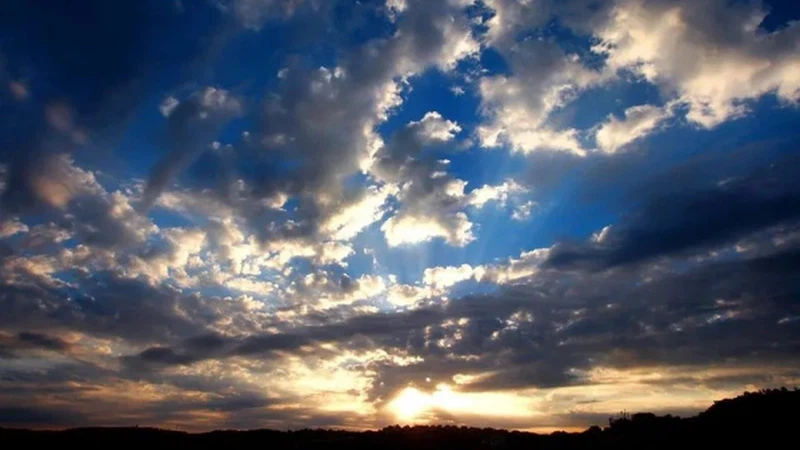 الأردن: صباح أقرب للخريفي.. نسمات مائلة للبرودة وسحب منخفضة تغطي السماء | عرب تايم الأردن: صباح أقرب للخريفي.. نسمات مائلة للبرودة وسحب منخفضة تغطي السماء | عرب تايم