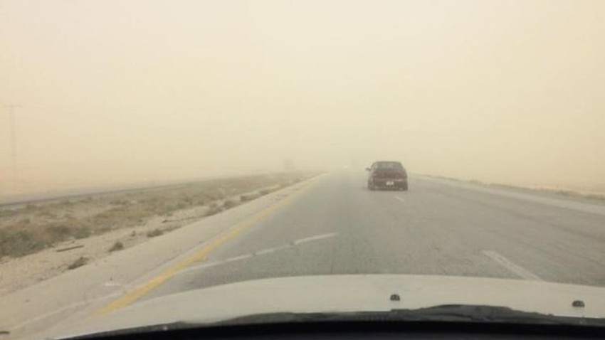 Jordan | The Public Works Authority warns of low horizontal visibility on external roads due to dust
