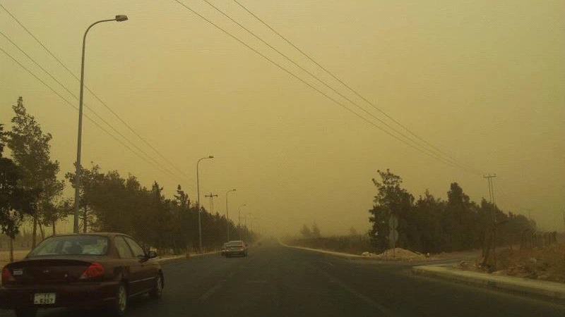 عدو مؤقت يهاجم مرضى الربو ونوافذ المنازل لليوم الثاني على التوالي عدو مؤقت يهاجم مرضى الربو ونوافذ المنازل لليوم الثاني على التوالي