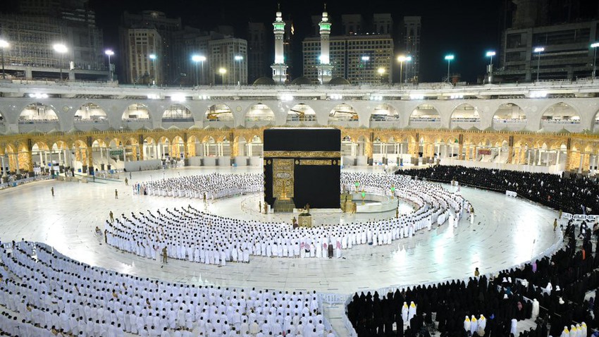 How to register for Umrah during Ramadan and allow children over the age of five to enter the Two Holy Mosques