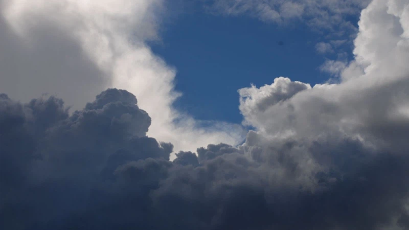 مؤشرات على تأثر المملكة بحالة من عدم الاستقرار الجوي الثلاثاء والأربعاء مؤشرات على تأثر المملكة بحالة من عدم الاستقرار الجوي الثلاثاء والأربعاء