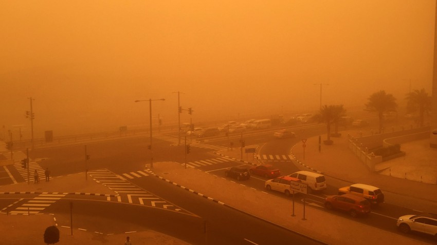 Baghdad International Airport suspends its flights due to a sand storm that covered the capital, Baghdad