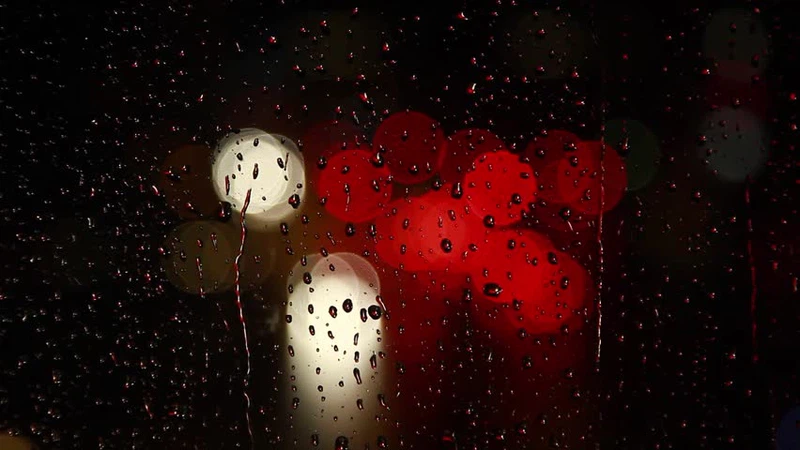 انحسار السحب الرعدية عن أغلب المناطق .. واستمرار فرص الأمطار المتفرقة هذه الليلة انحسار السحب الرعدية عن أغلب المناطق .. واستمرار فرص الأمطار المتفرقة هذه الليلة