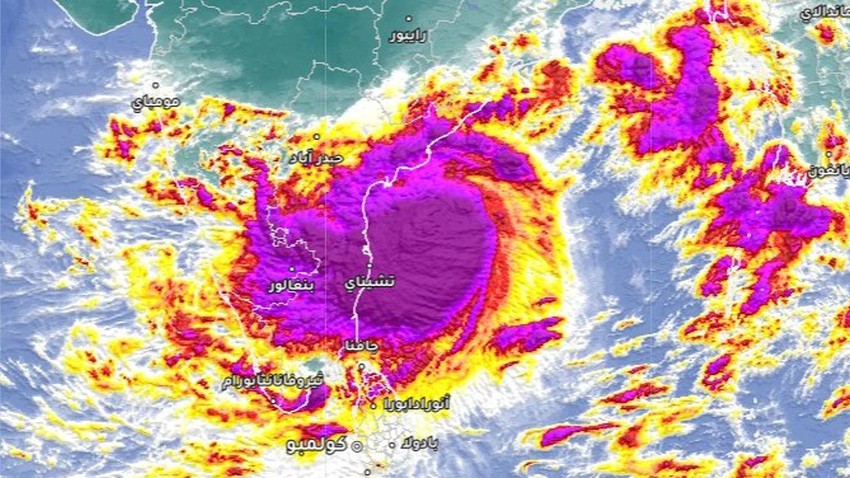 الحالة المدارية أساني تتحرك بكامل قوتها إلى السواحل الشرقية للهند مُترافقة بأمطار شديدة الغزارة