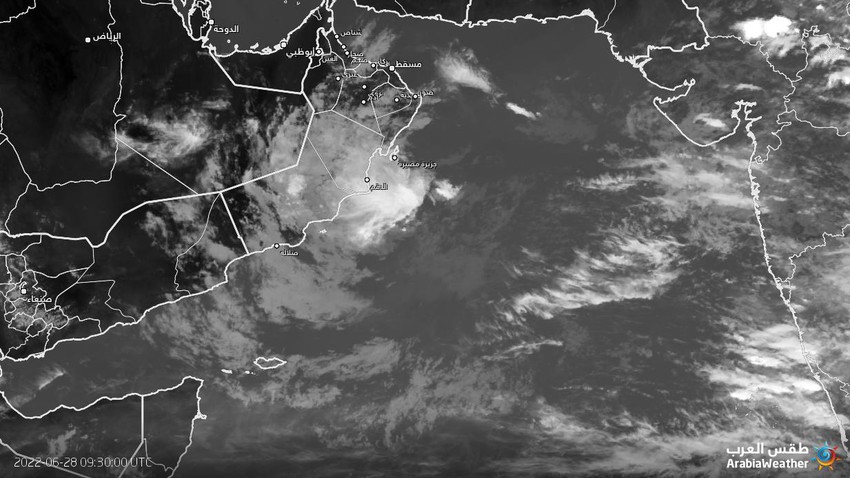 Oman : Début de l&#39;activité des cumulus au-dessus des monts Hajar et attentes d&#39;une activité généralisée dans les heures à venir
