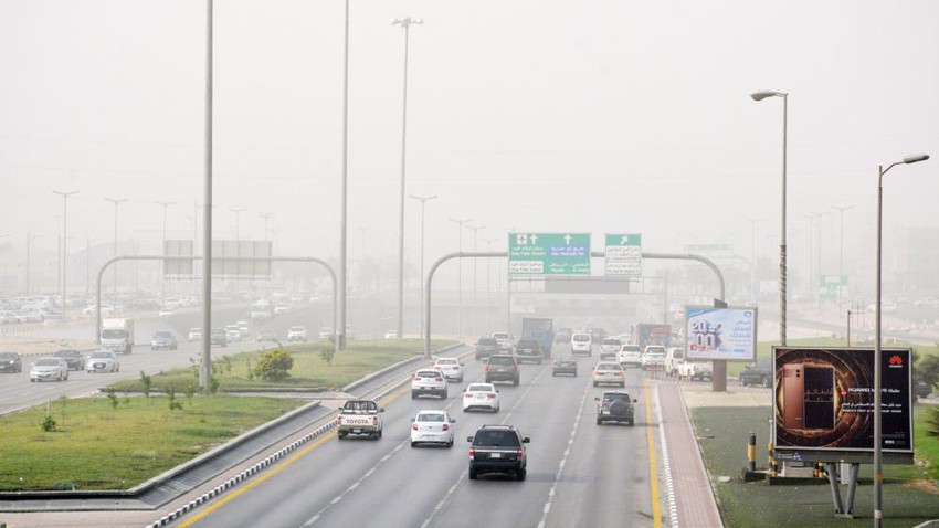 Saudi Arabia: Dust and dust stirred over parts of Sharqiyah on Wednesday, and nights tend to be cold in these areas