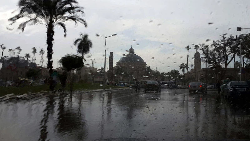 توقعات حالة الطقس وسقوط أمطار متفاوتة الشدة